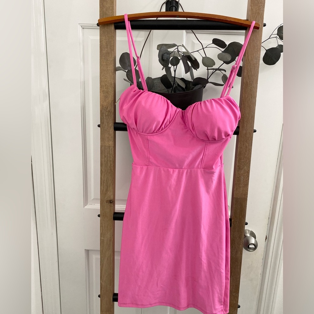 Haute Monde Fuchsia Club Party Cocktail Dress Size S NWT.
